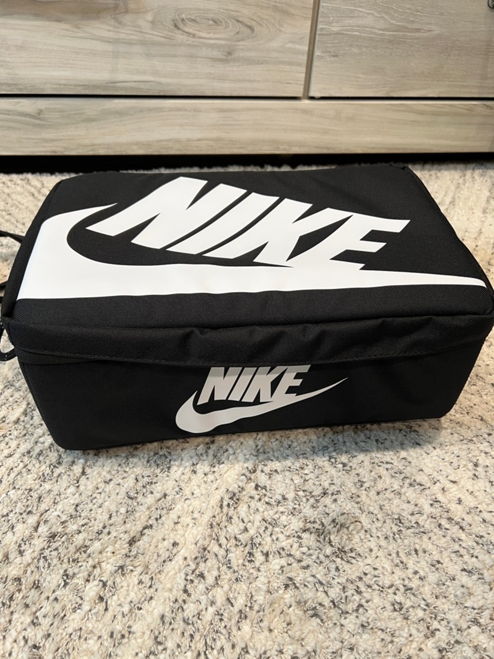 NWT Nike Black and White Travel Sneakers Box Bag